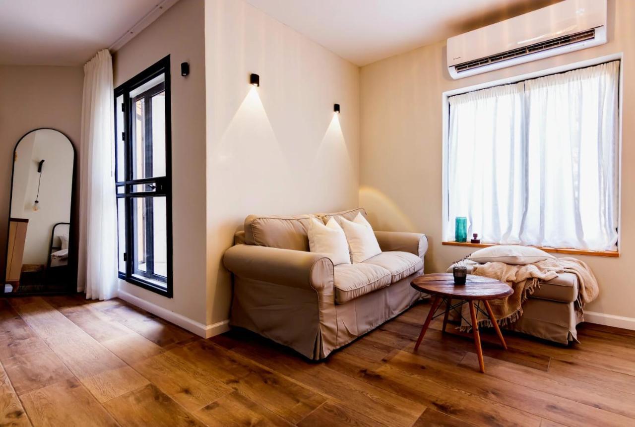 Jabotinsky 37 Bed & Breakfast Zikhron Ya'akov Exterior photo